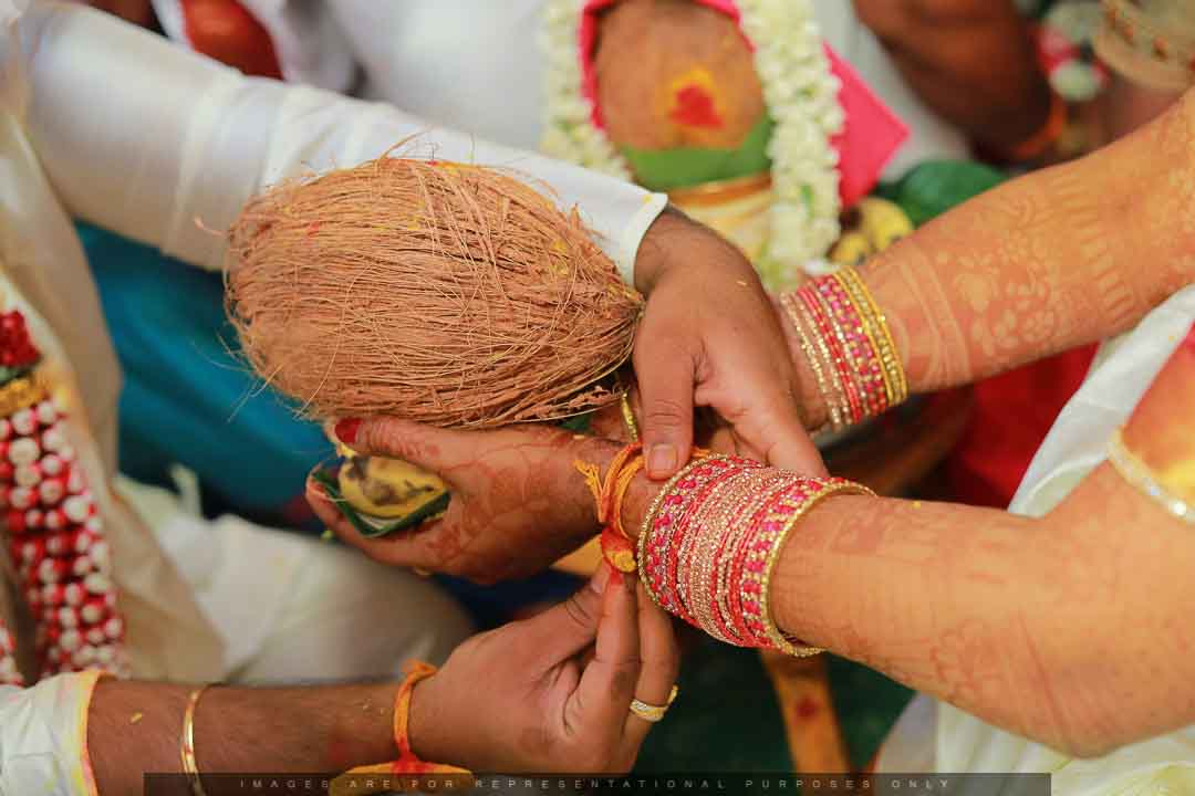 Religious Wedding Ceremonies We’ve Captured Across Kolkata 1 Traditional Hindu Wedding Ritual