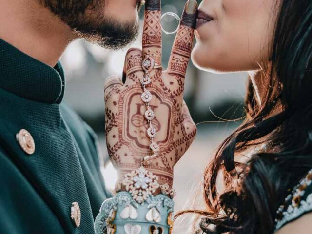 Engagement Shoots During Monsoon – What to Expect