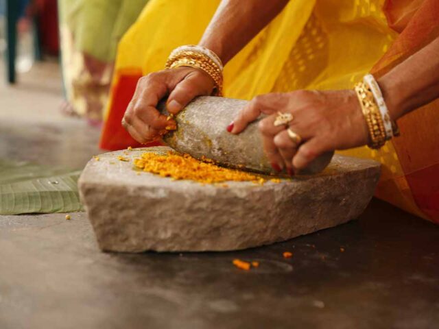 Traditional vs. Candid Wedding Photography: Which One Is Right for You?
