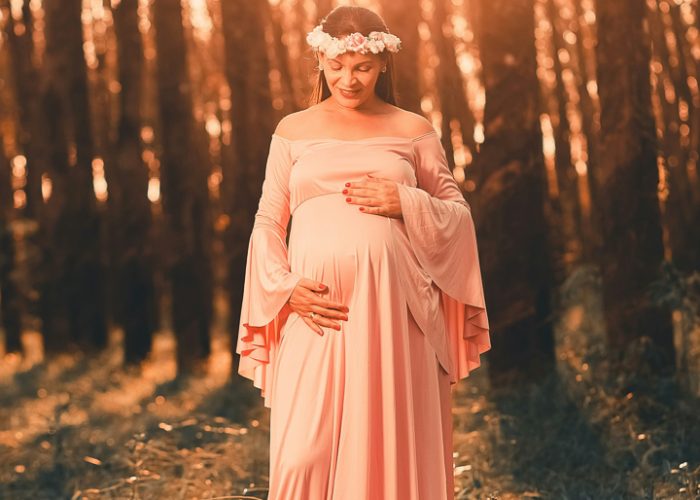 Howrah Wedding Hall, Banquet Hall Howrah Kadamtala, Cheap Marriage Hall near Kolkata, Best Banquet Hall in Howrah, Wedding Venue Howrah Sunset maternity shoot in Howrah park